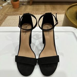 Merona black heels
